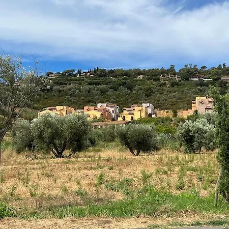 Апартаменты “poggio D'oro” *